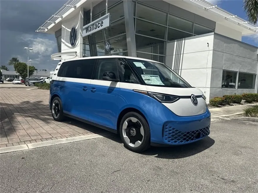 2025 Volkswagen ID. Buzz Pro Plus photo 1