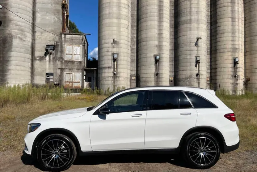2019 Mercedes Benz GLC 300 4MATIC photo 1