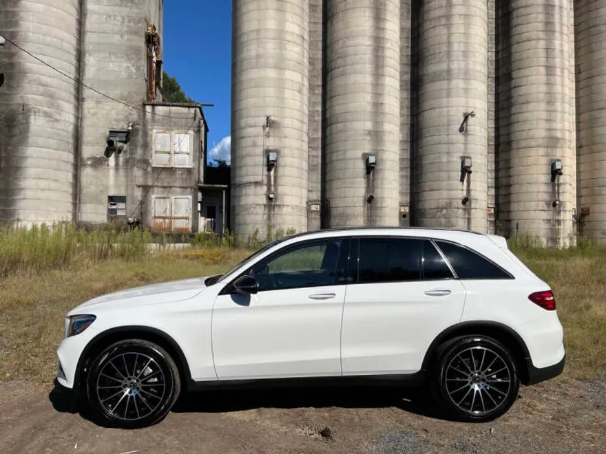 2019 Mercedes Benz GLC 300 4MATIC photo 1