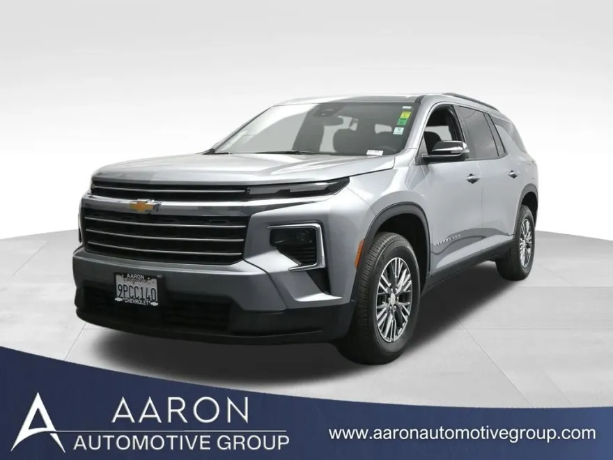 2025 Chevrolet Traverse photo 1