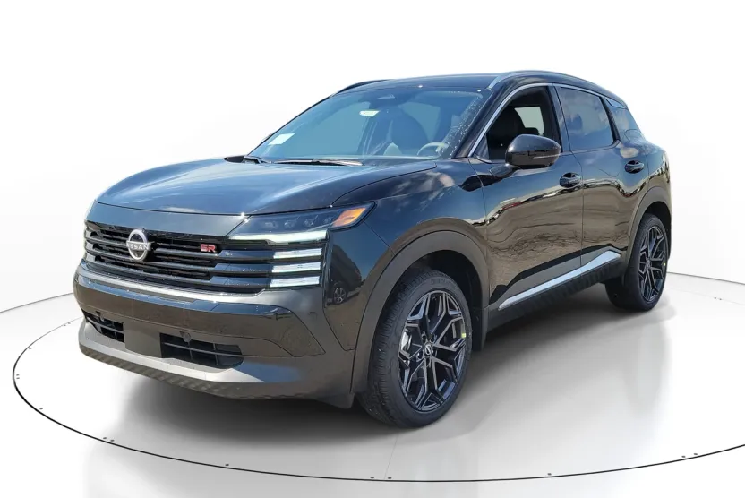 2025 Nissan Kicks SR photo 1