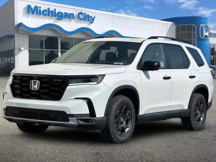 2025 Honda Pilot TrailSport photo 1