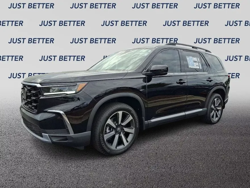 2025 Honda Pilot Touring photo 1
