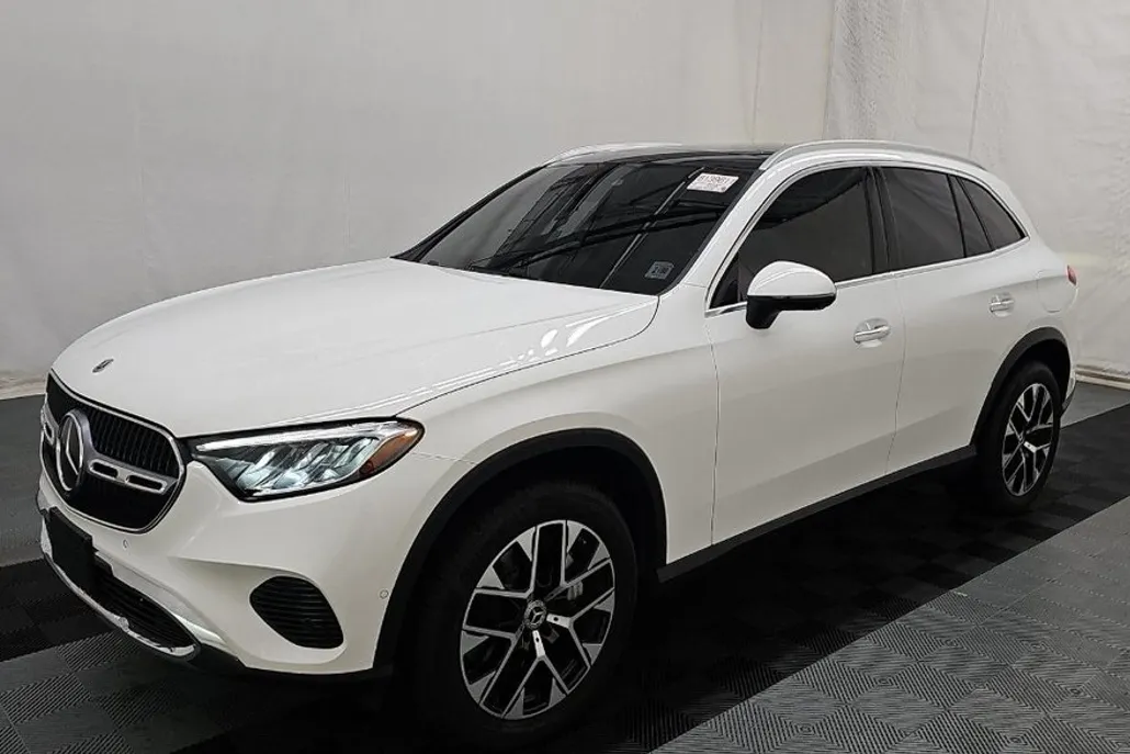 2025 Mercedes Benz GLC 350e 4MATIC photo 1