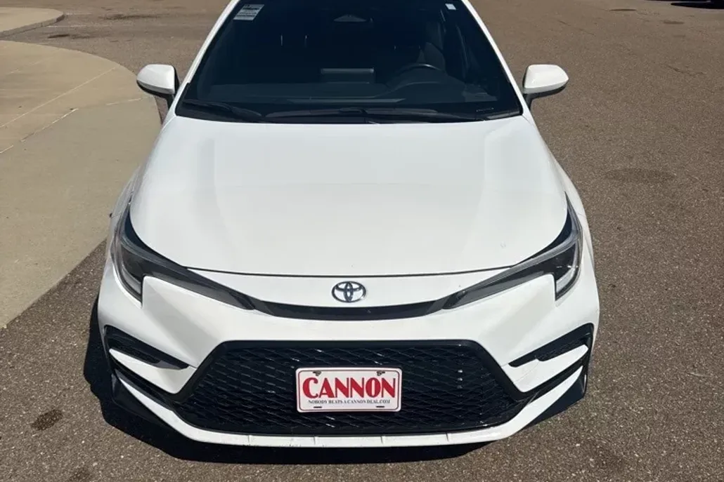 2024 Toyota Corolla SE Premium photo 1