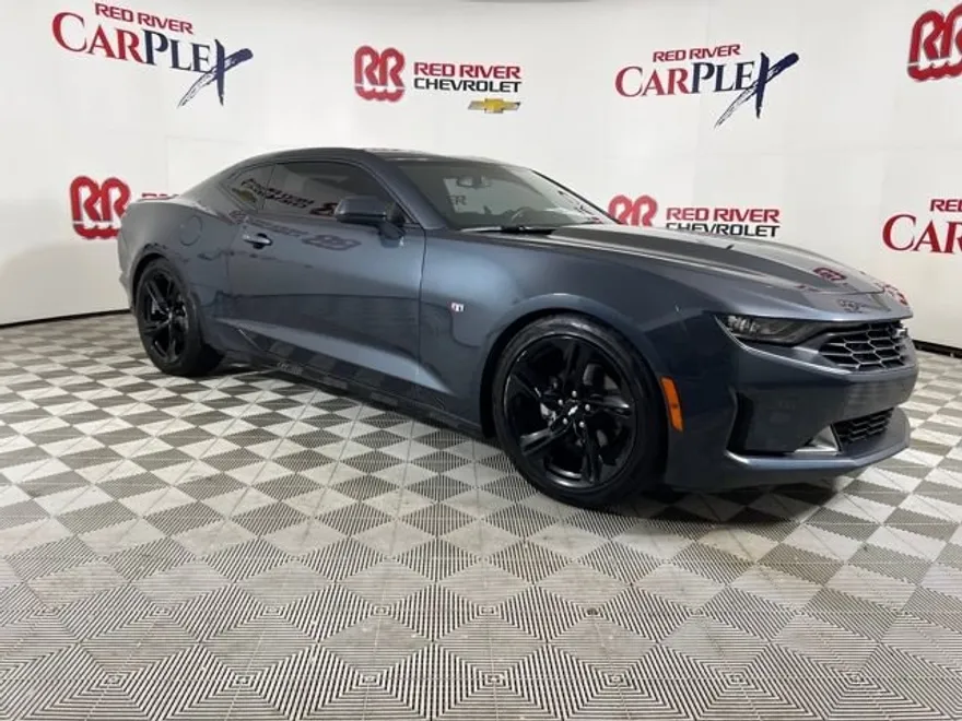 2019 Chevrolet Camaro 1LS 1LT photo 1