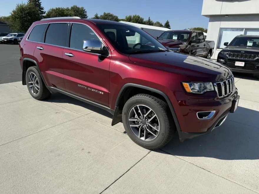 2020 Jeep Grand Cherokee Limited photo 1