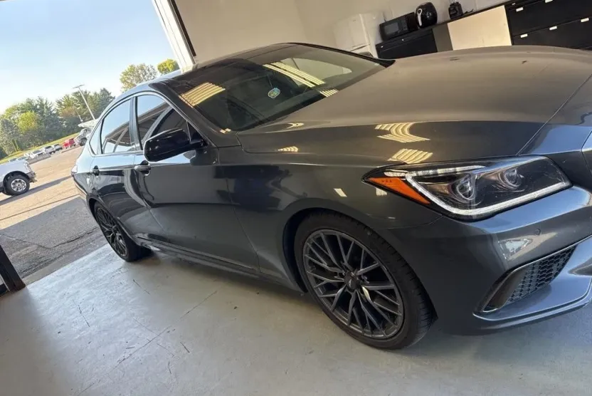 2018 Genesis G80 3.3T Sport photo 1