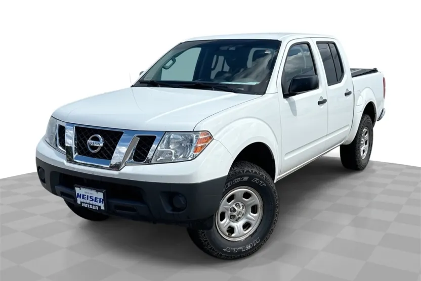 2014 Nissan Frontier S photo 1
