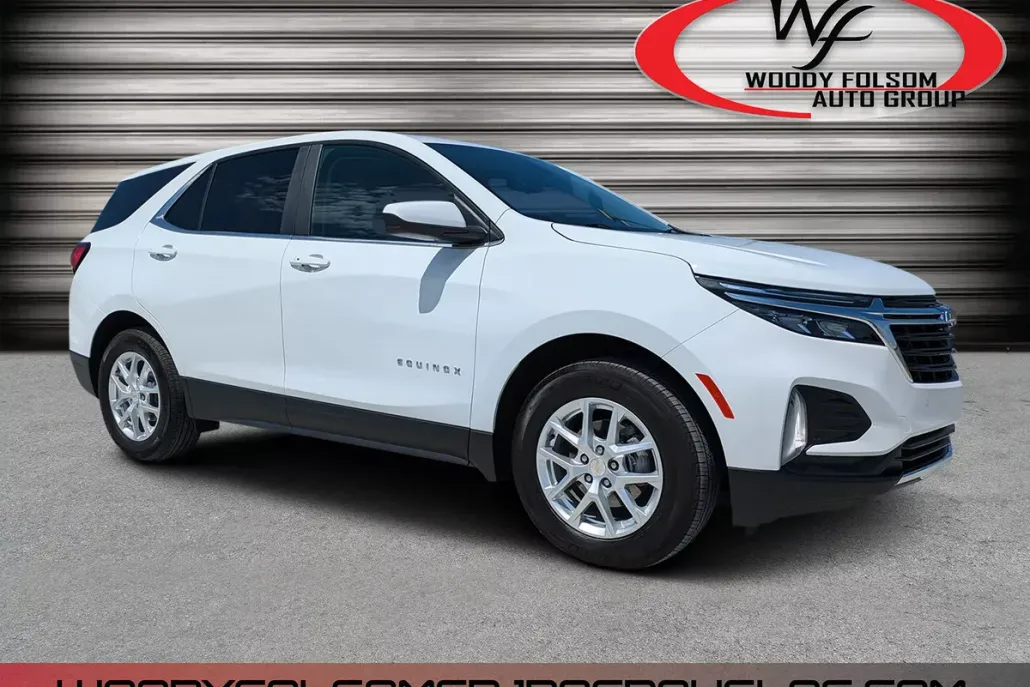 2024 Chevrolet Equinox LT photo 1