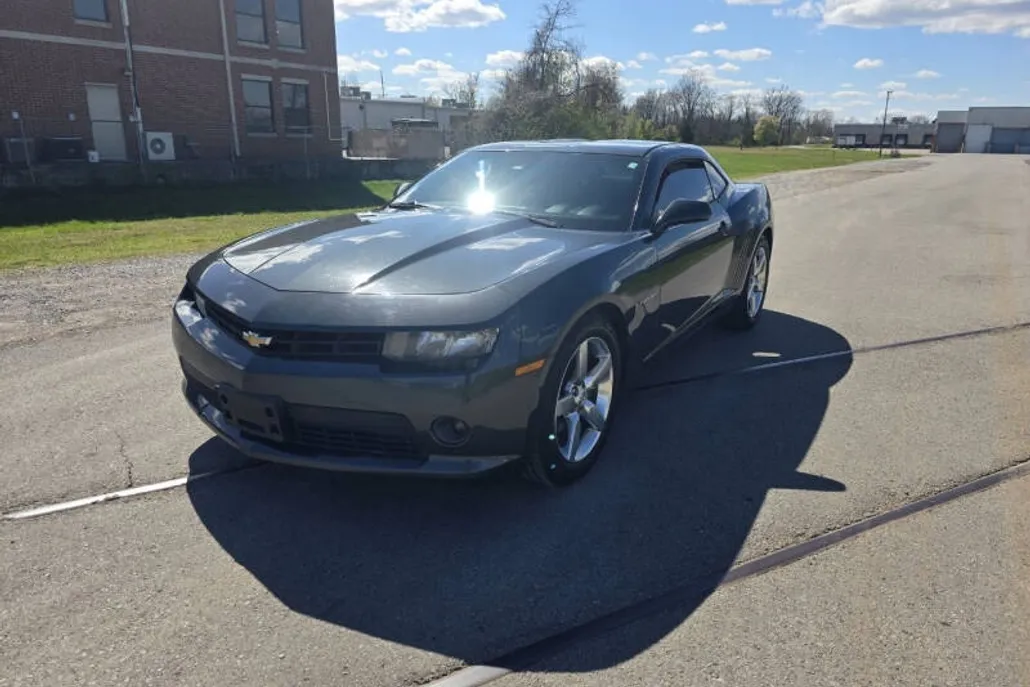 2014 Chevrolet Camaro Coupe 1LT photo 1