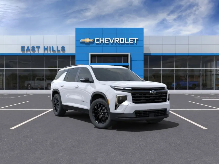 2025 Chevrolet Traverse 2LT photo 1