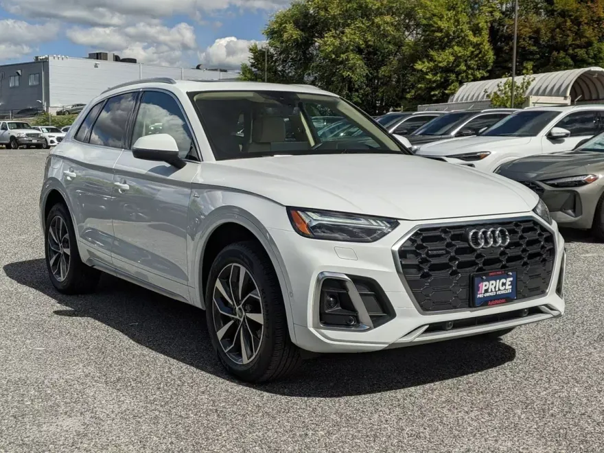 2025 Audi Q5 S line Prestige 45 TFSI Premium photo 1