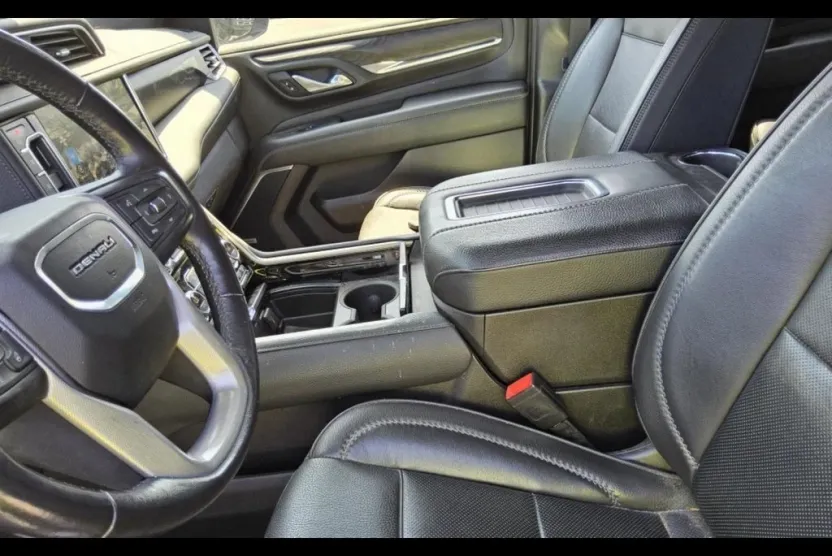 2021 Gmc Yukon XL Denali photo 1