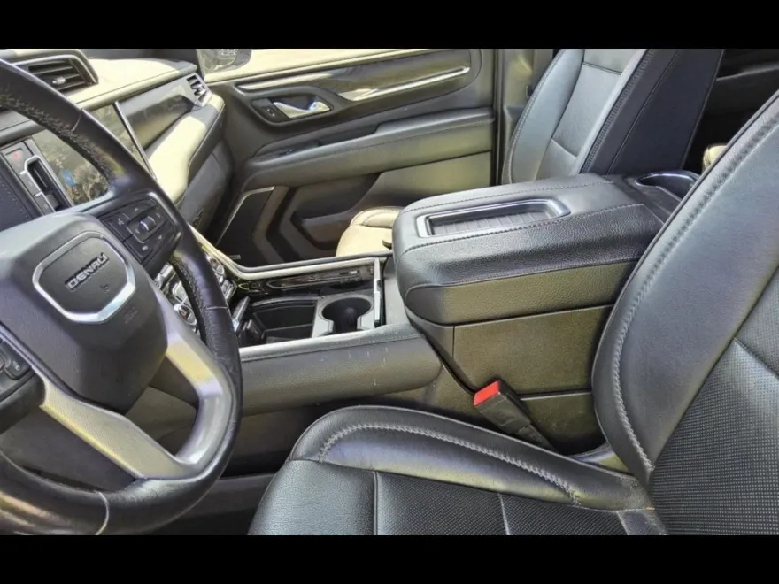 2021 Gmc Yukon XL Denali photo 1