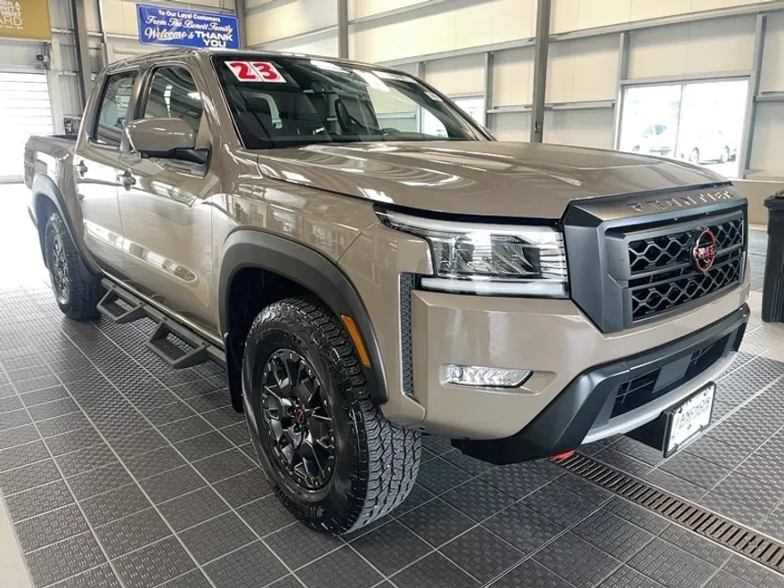 2023 Nissan Frontier PRO-4X photo 1