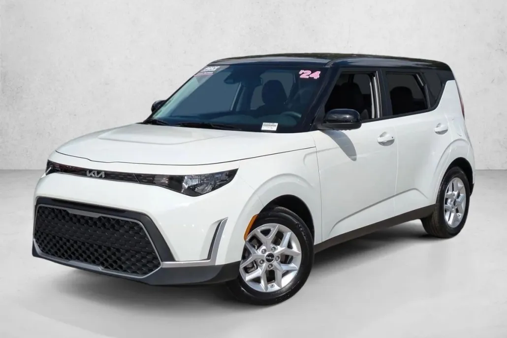 2024 Kia Soul S photo 1