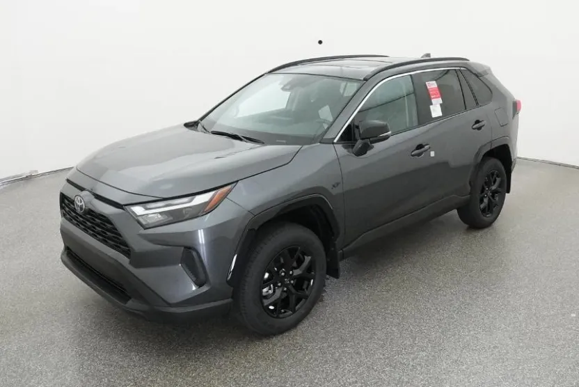 2025 Toyota RAV4 XLE photo 1