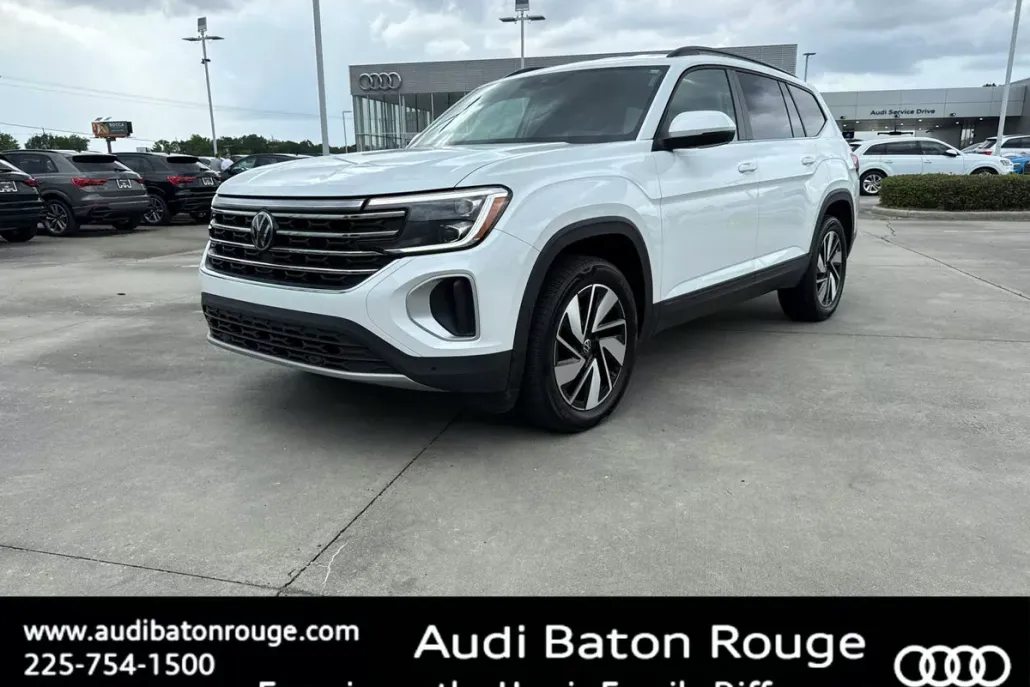 2024 Volkswagen Atlas SE photo 1