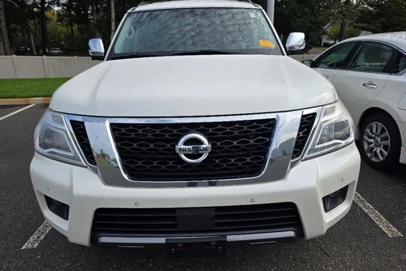 2019 Nissan Armada SL photo 1