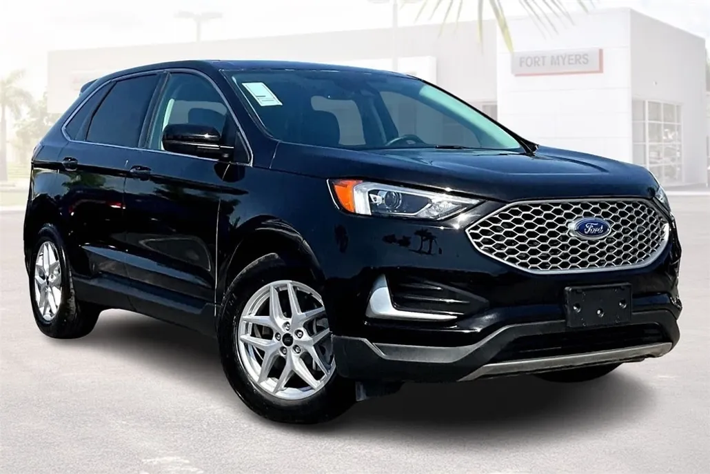 2024 Ford Edge SEL photo 1