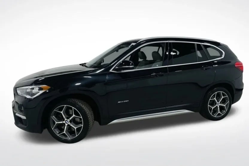 2017 Bmw X1 XDrive28i photo 1