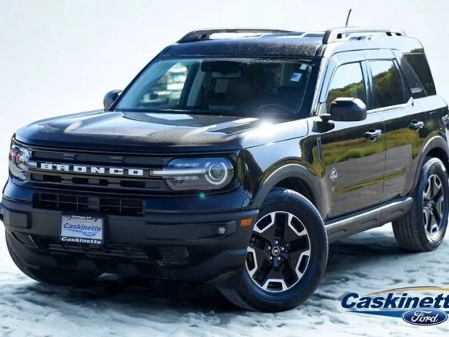 2023 Ford Bronco Sport Outer Banks photo 1