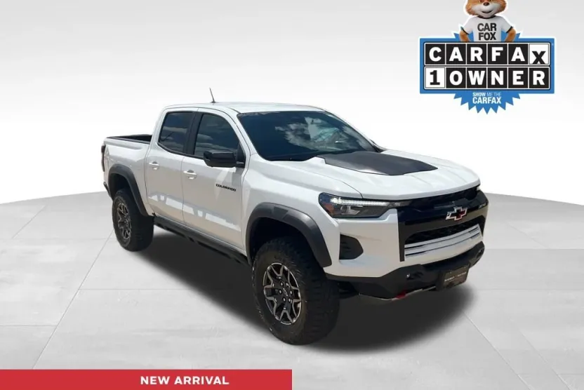 2024 Chevrolet Colorado ZR2 photo 1