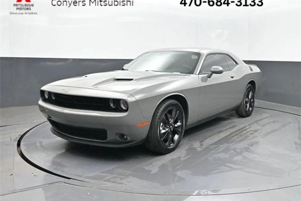 2023 Dodge Challenger SXT AWD photo 1
