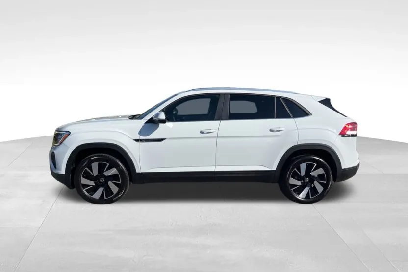2025 Volkswagen Atlas Cross Sport SE Technology photo 1