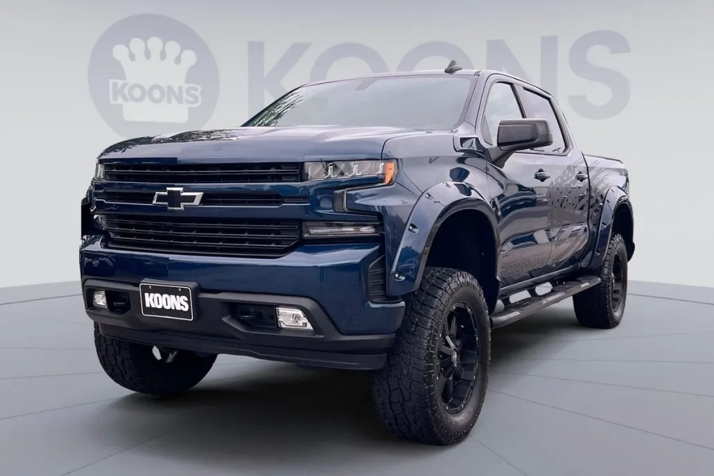 2019 Chevrolet Silverado RST photo 1