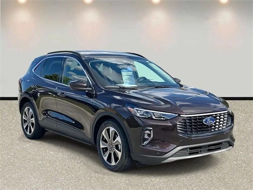 2023 Ford Escape Hybrid Platinum photo 1