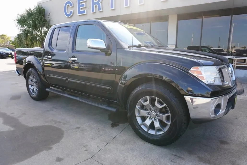 2019 Nissan Frontier SL photo 1