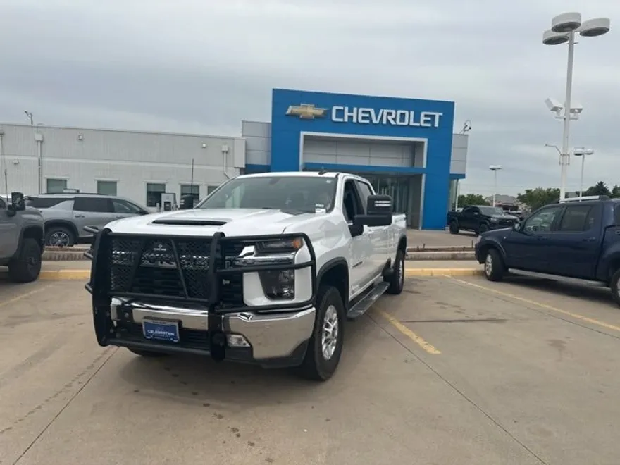 2022 Chevrolet Silverado 2500HD LT photo 1