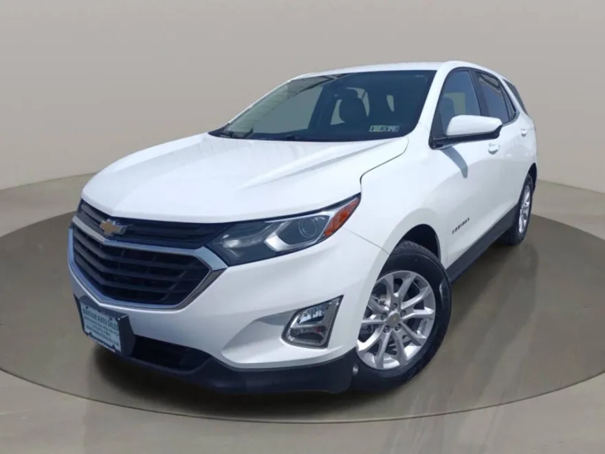 2021 Chevrolet Equinox LT photo 1