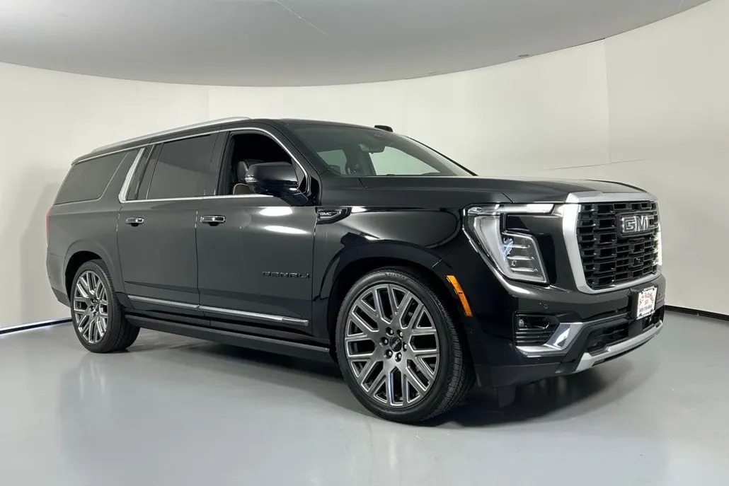 2025 Gmc Yukon XL Denali Ultimate photo 1