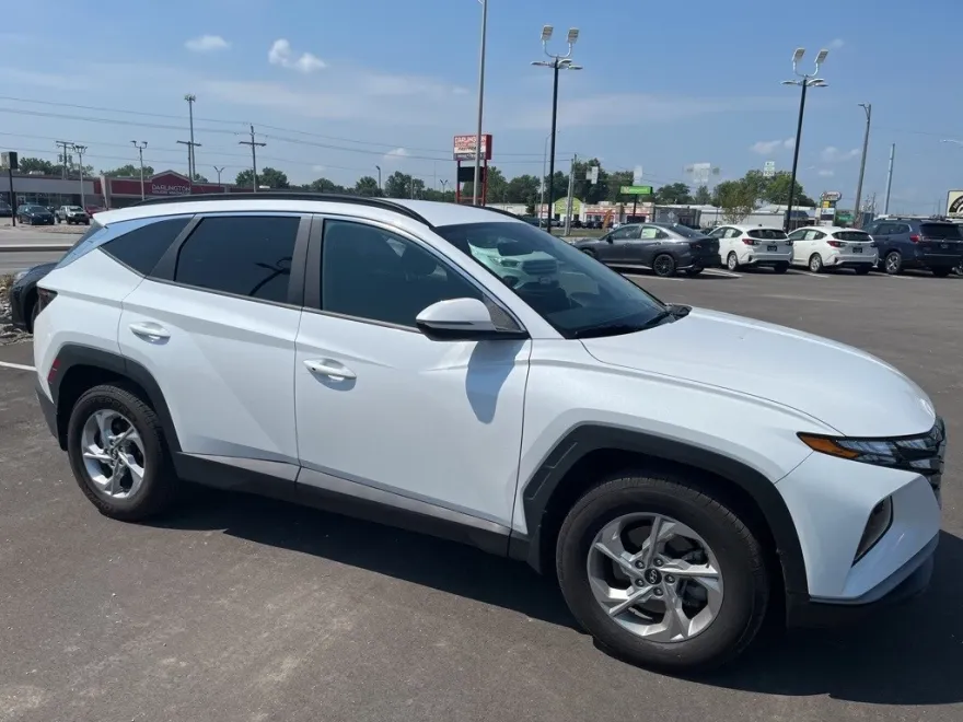 2022 Hyundai Tucson SEL photo 1