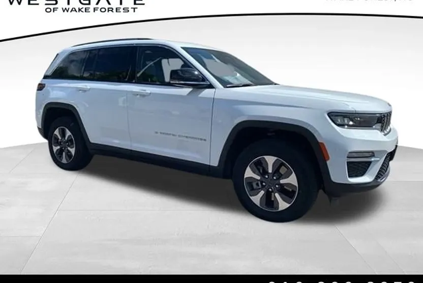2022 Jeep Cherokee 4xe Base photo 1