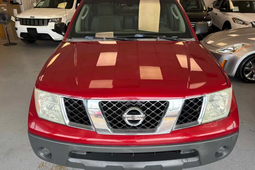 2006 Nissan Frontier XE photo 1