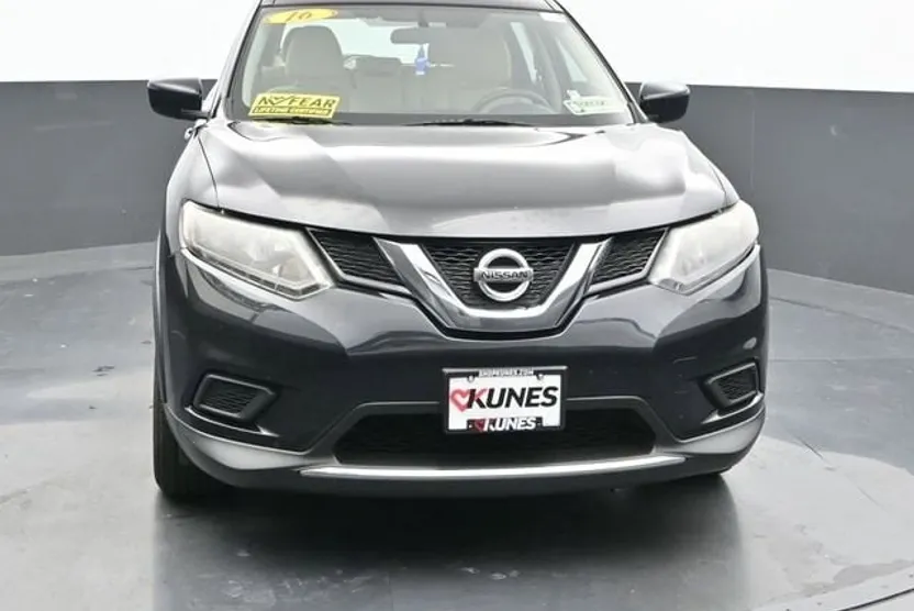 2016 Nissan Rogue S photo 1