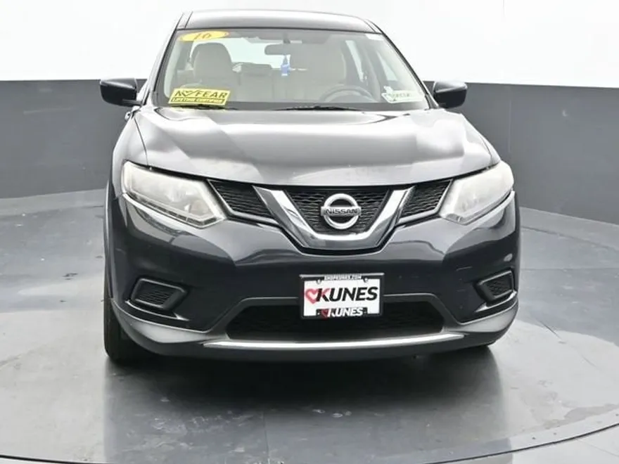 2016 Nissan Rogue S photo 1