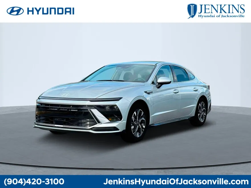 2025 Hyundai Sonata SEL photo 1