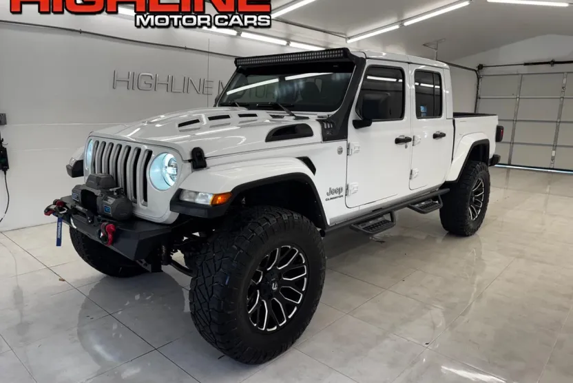 2022 Jeep Gladiator Overland photo 1