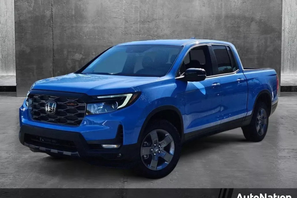 2025 Honda Ridgeline TrailSport photo 1