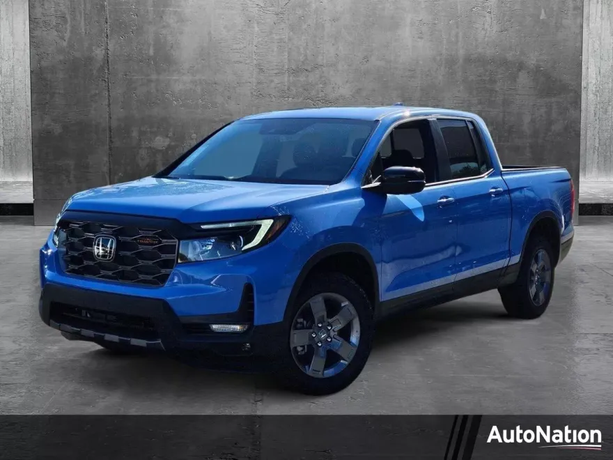 2025 Honda Ridgeline TrailSport photo 1
