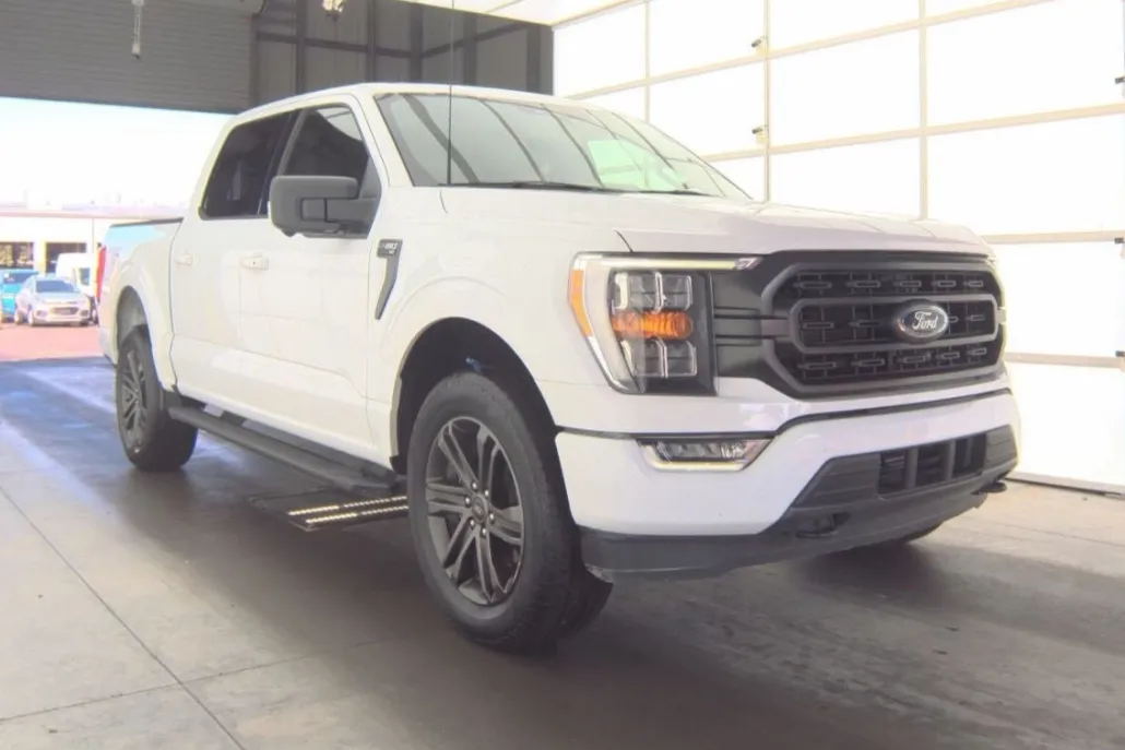 2022 Ford F-150 XLT photo 1