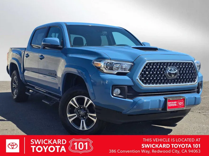 2019 Toyota Tacoma TRD Sport photo 1