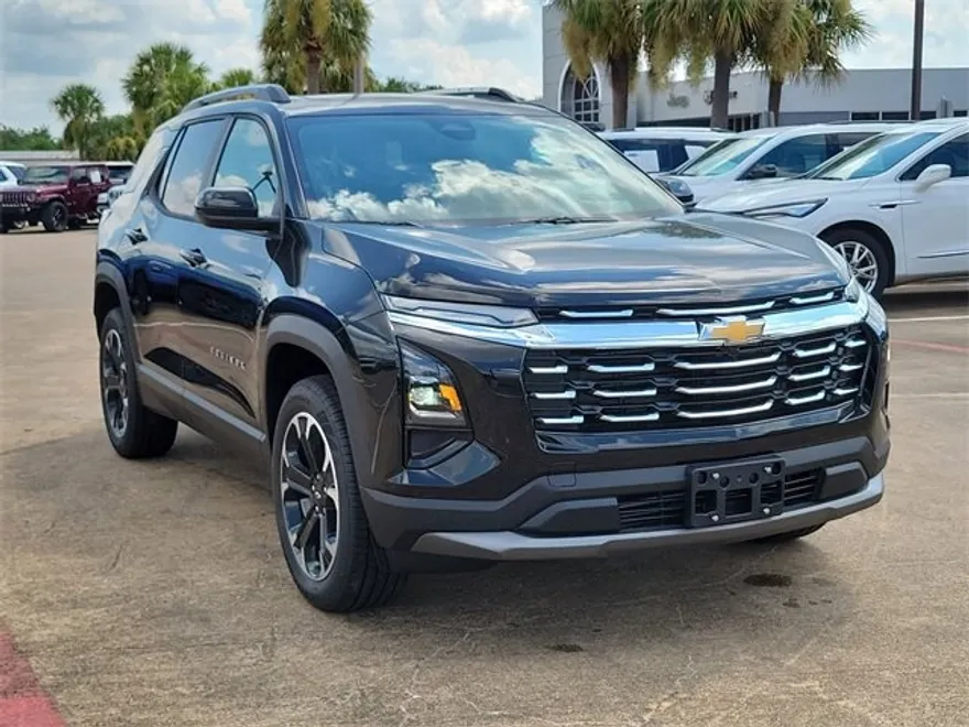 2026 Chevrolet Equinox LT photo 1