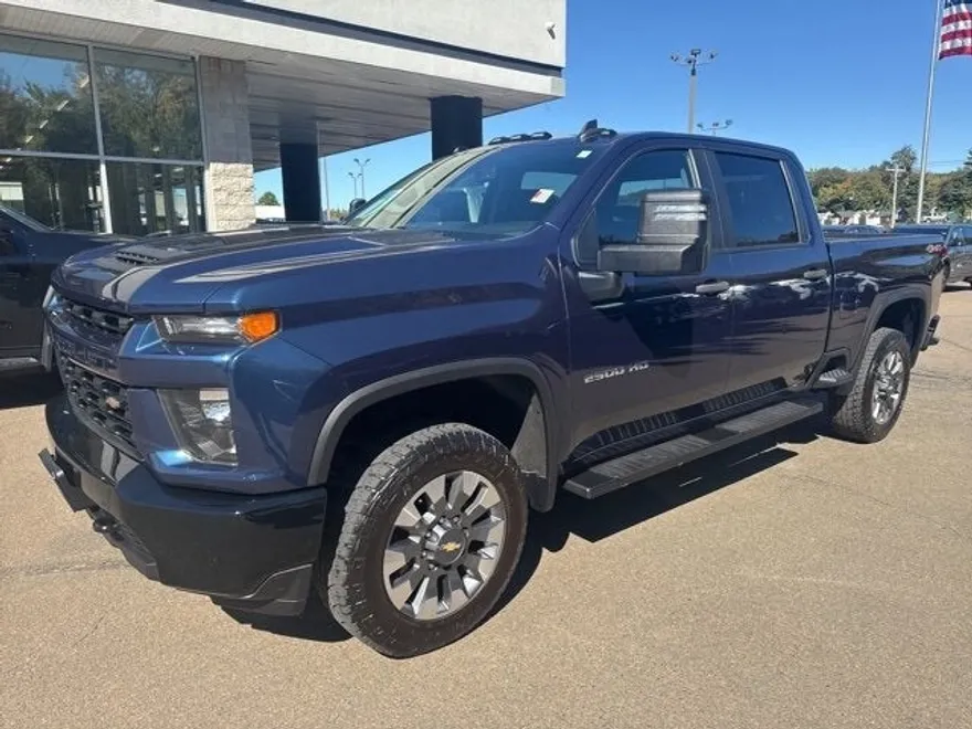 2023 Chevrolet Silverado 2500HD Custom photo 1