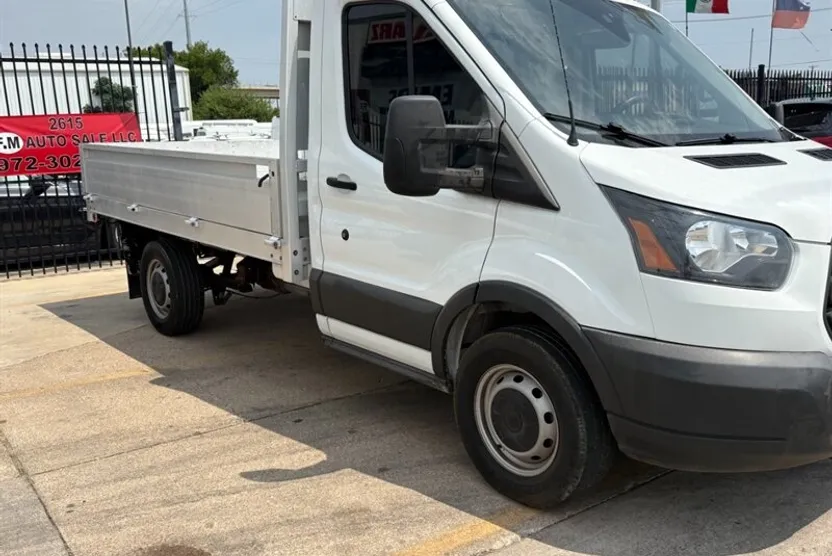 2018 Ford Transit photo 1